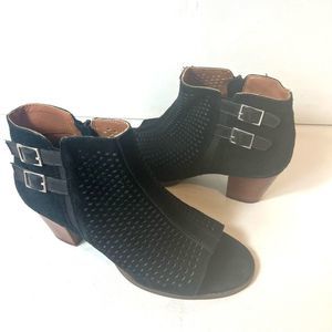 Vionic Womens Size 9 Wrap Ankle Bootie Black Suede Peep Toe Block Heel "Chryssa"